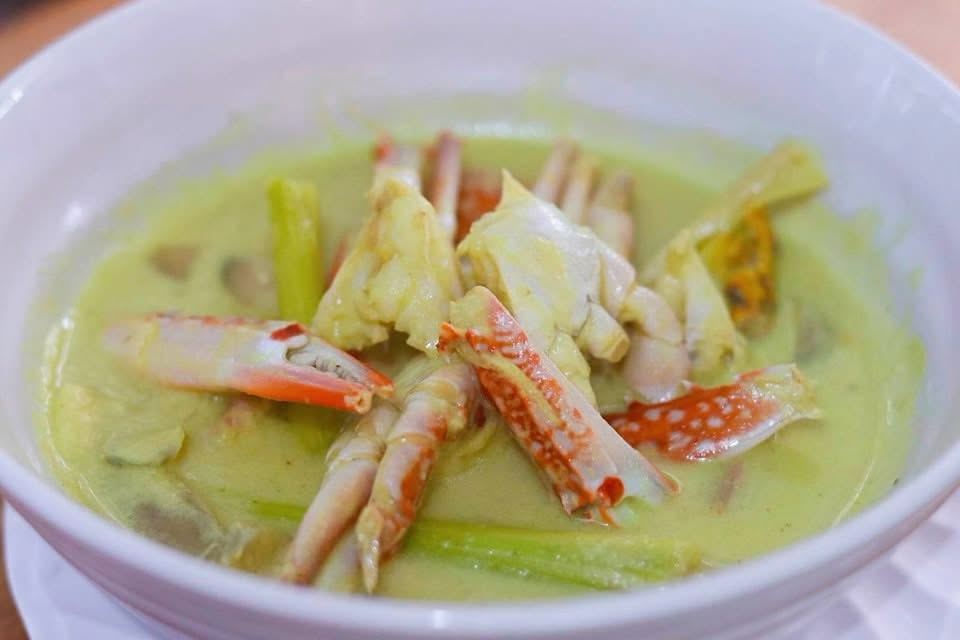 ปูม้าต้มกะทิ